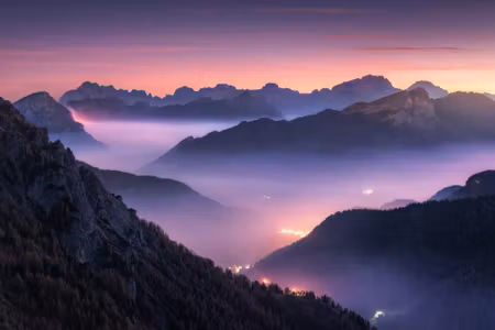 Canvastavla - Mountains in Fog At Evening Time
