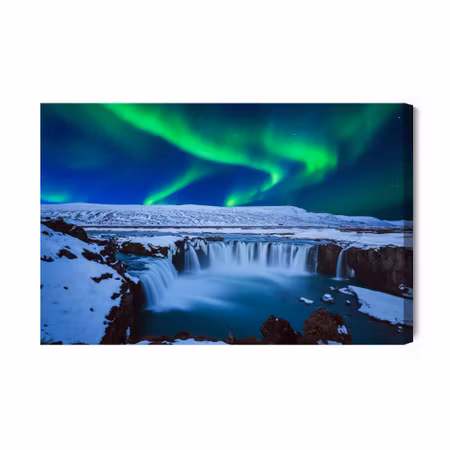 Canvastavla - Northern Lights Above the Waterfall