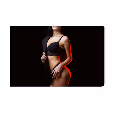 Canvastavla - Alluring Woman in Lingerie