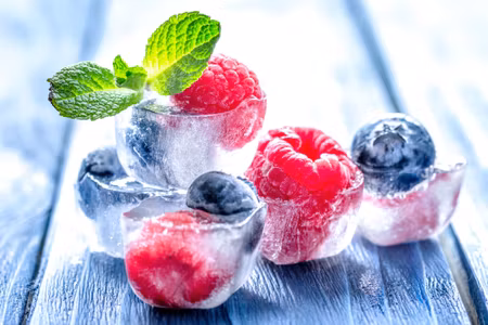 Canvastavla - Forest Fruits in Ice