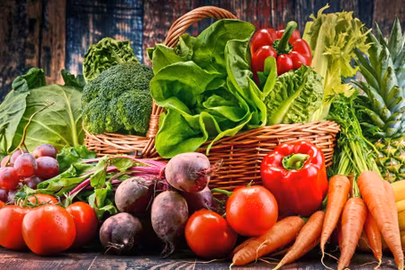 Canvastavla - Rich Basket of Vegetables