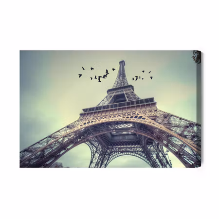 Canvastavla - Bottom View of the Eiffel Tower