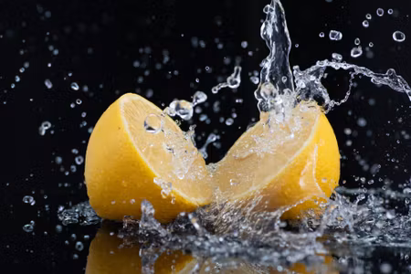 Canvastavla - Of Lemons in Water