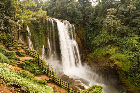 Canvastavla - Pulhapanzak Waterfall in Honduras
