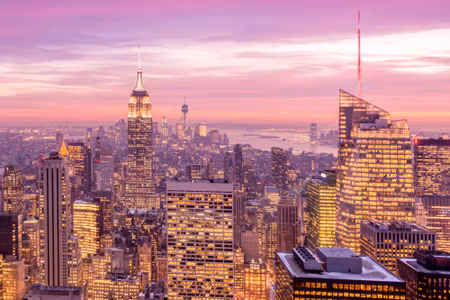 Canvastavla - A Panorama of New York At Night Time