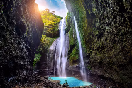 Canvastavla - Madakaripura Waterfall in Java