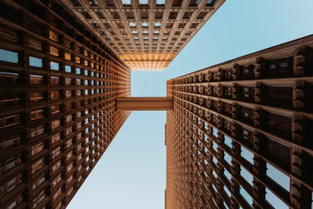 Canvastavla - Huge Building View From Below