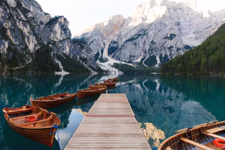 Canvastavla - Multipart Lake Braies in Italy