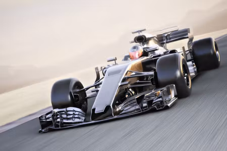 Canvastavla - Multipart Formula Car on the