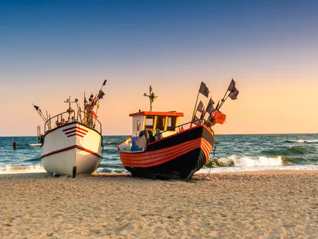 Canvastavla - Multipart Fishing Boats on the Beach