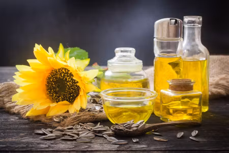 Canvastavla - Bottles with Sunflower Oil