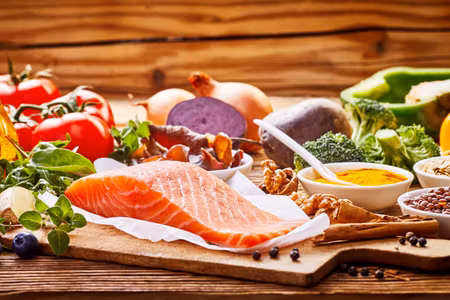 Canvastavla - Multipart Salmon Among Vegetables