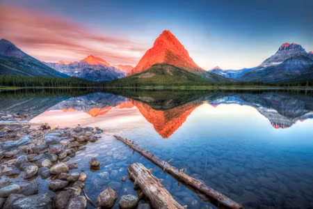 Canvastavla - Multipart Swiftcurrent Lake in the