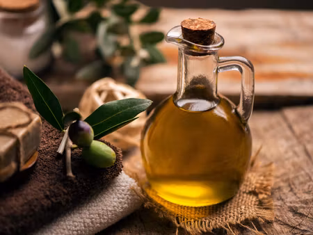 Canvastavla - Multipart a Bottle of Olive Oil