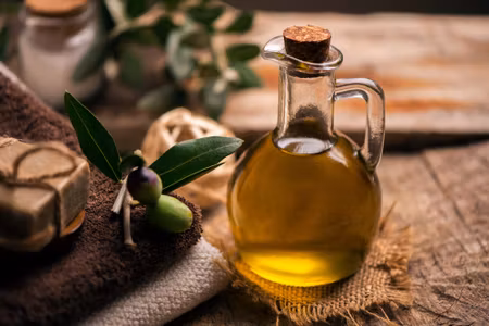 Canvastavla - Multipart a Bottle of Olive Oil