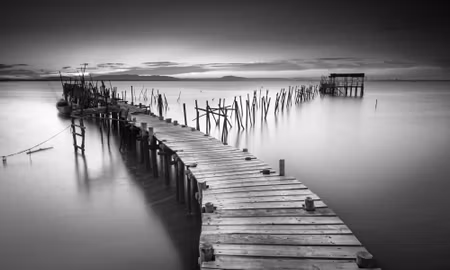 Canvastavla - Multipart a Dilapidated Pier