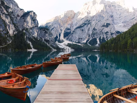 Canvastavla - Multipart Lake Braies in Italy