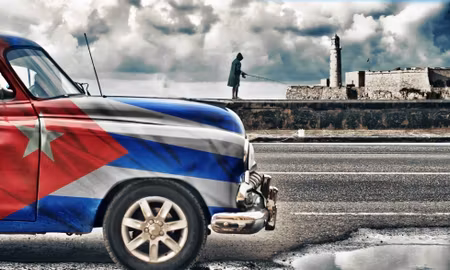 Canvastavla - Multipart a Car with a Cuban Flag