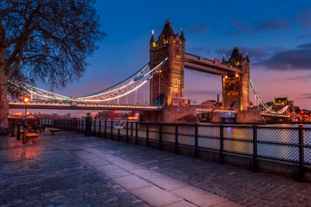 Canvastavla - Multipart Tower Bridge in London At