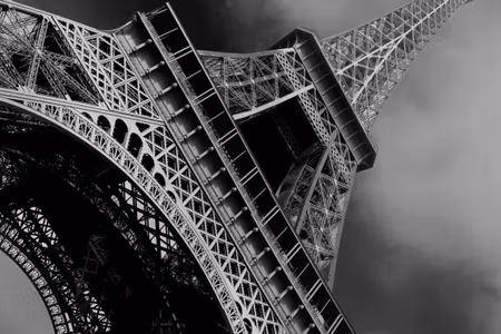 Canvastavla - Multipart Black and White Eiffel