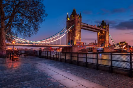 Canvastavla - Multipart Tower Bridge in London At