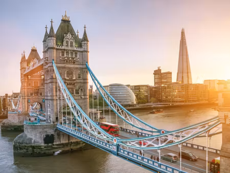 Canvastavla - Multipart Tower Bridge At Sunrise