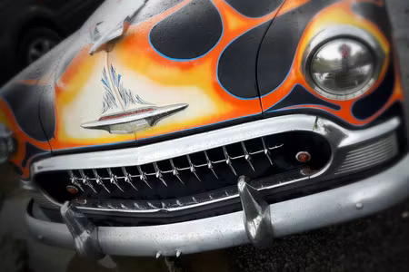 Canvastavla - Multipart Antique Car with Flames