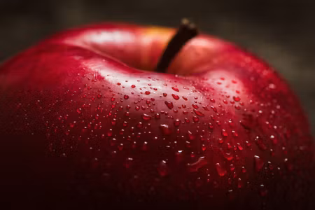 Canvastavla - Multipart Red Apple on a Macro Scale