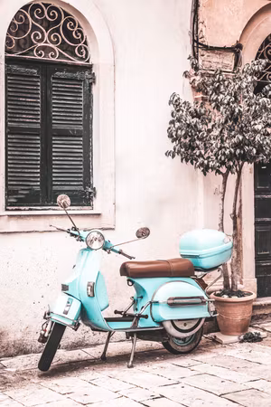 Canvastavla - Iconic vespa part vertical
