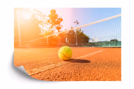 Fyrkantig fototapet - Tennis Ball on the Court