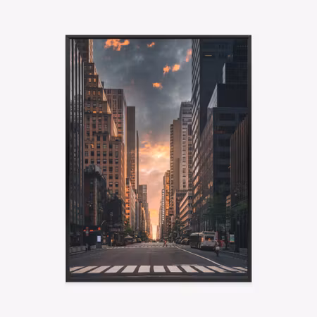 Poster med ram - New york street at sunrise