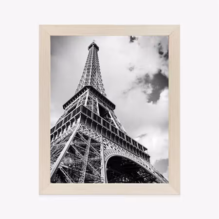 Poster med ram - The eiffel tower in black and