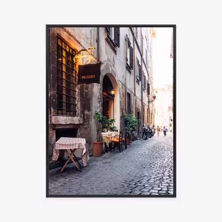 Poster med ram - An atmospheric street in rome