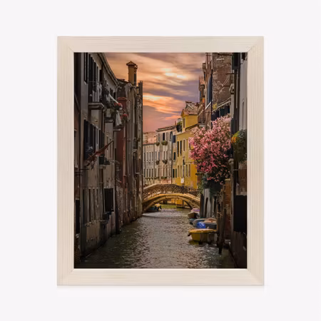 Poster med ram - Bridge over the canal at sunset
