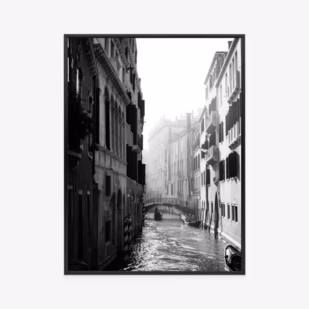 Poster med ram - Venice black and white canal