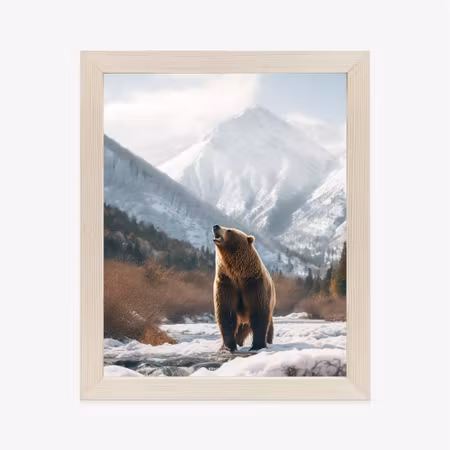Poster med ram - Grizzly bear in front of a snowy
