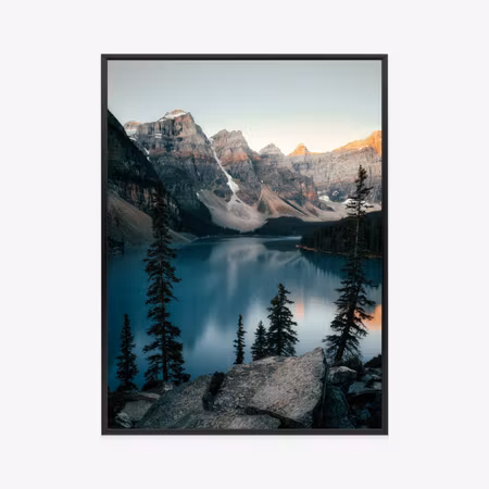 Poster med ram - Blue water in a mountain lake