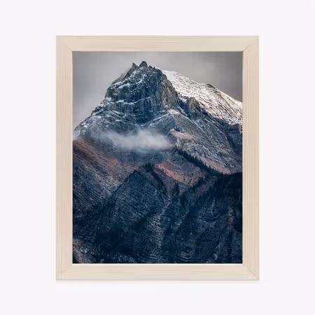 Poster med ram - A snow-capped peak in british