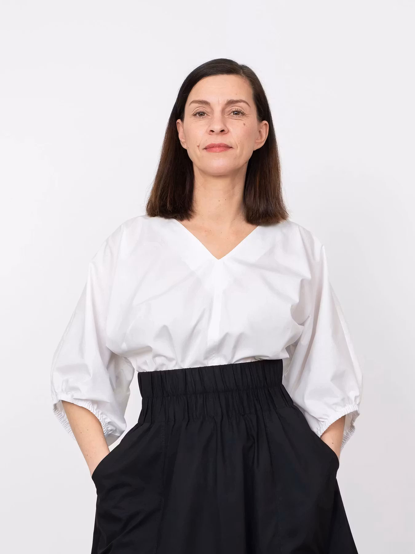 V-neck cuff top (XL-3XL)