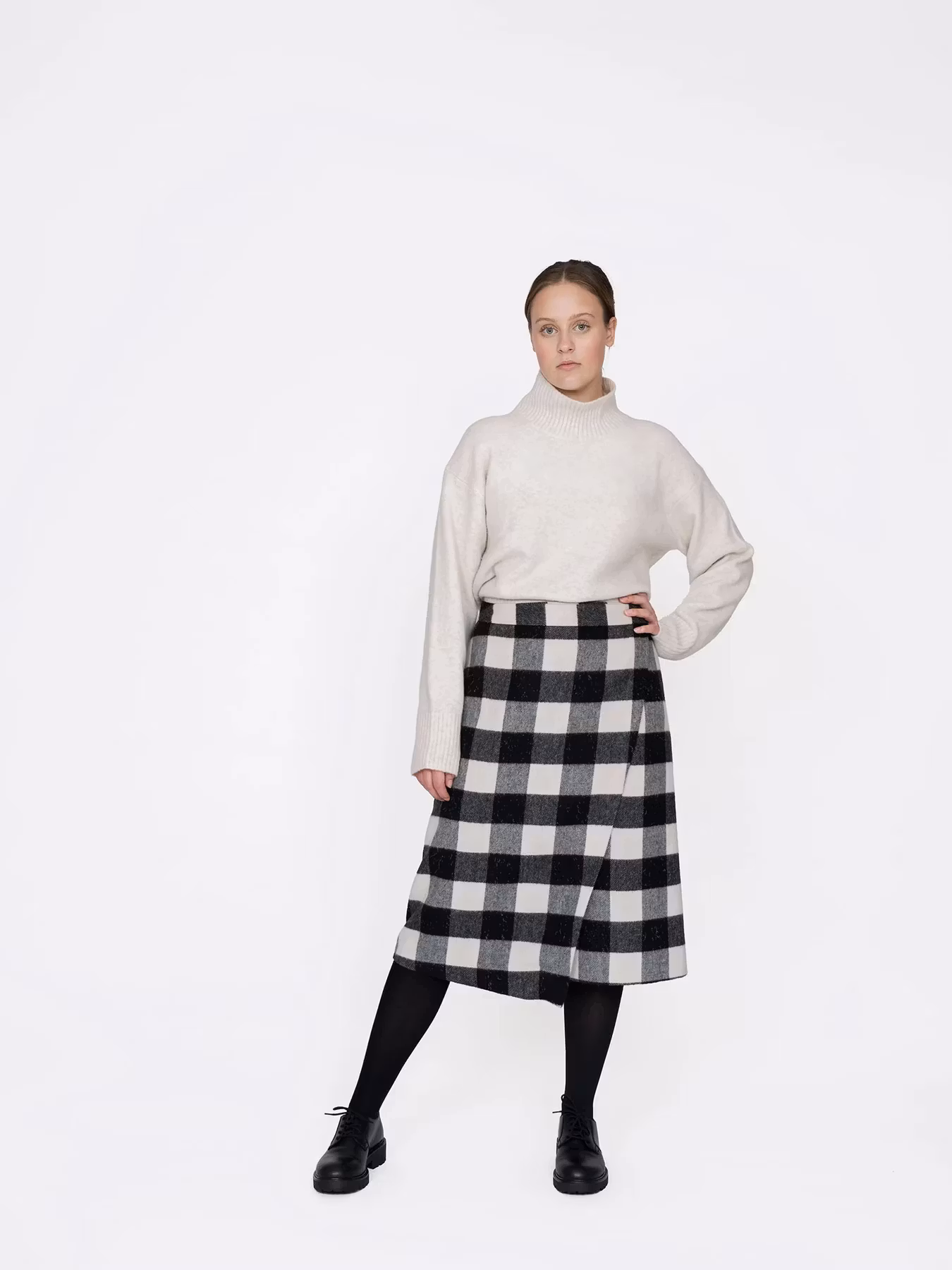 Asymmetric midi skirt (XL-3XL)
