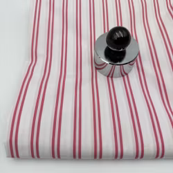 Bomullspoplin vit/cerise dubbelrand