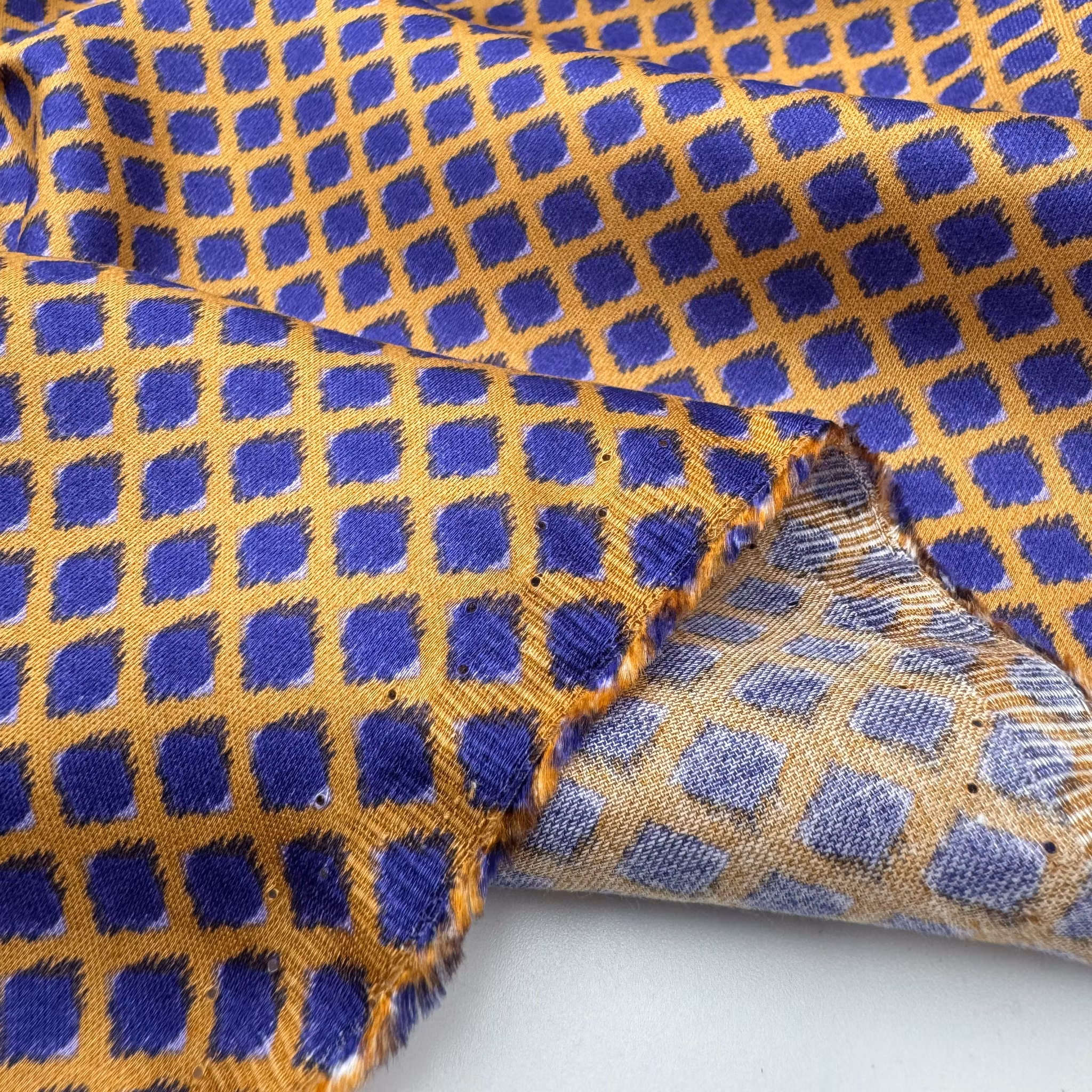 1.5m Viskossatin brun/lila