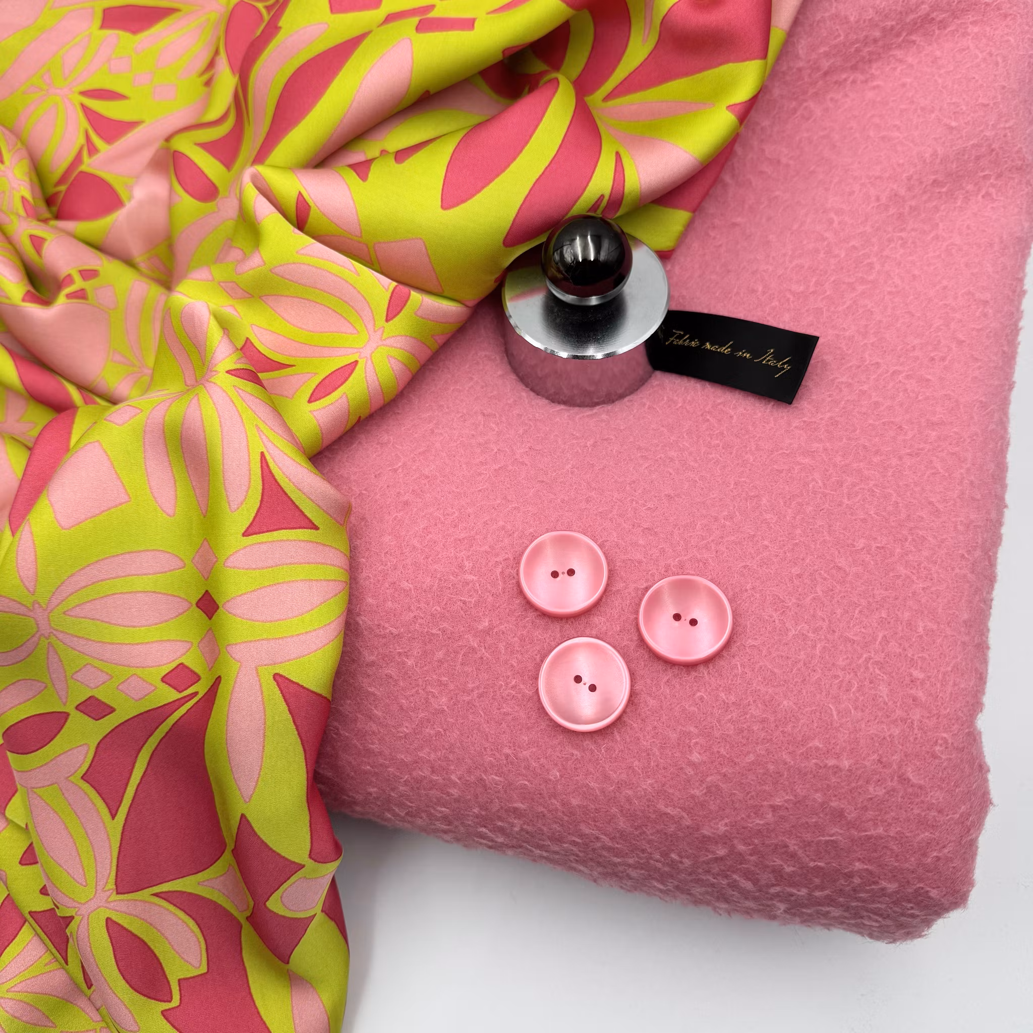 1,5m Kappull tufsig rosa (lite smuts i kanten)