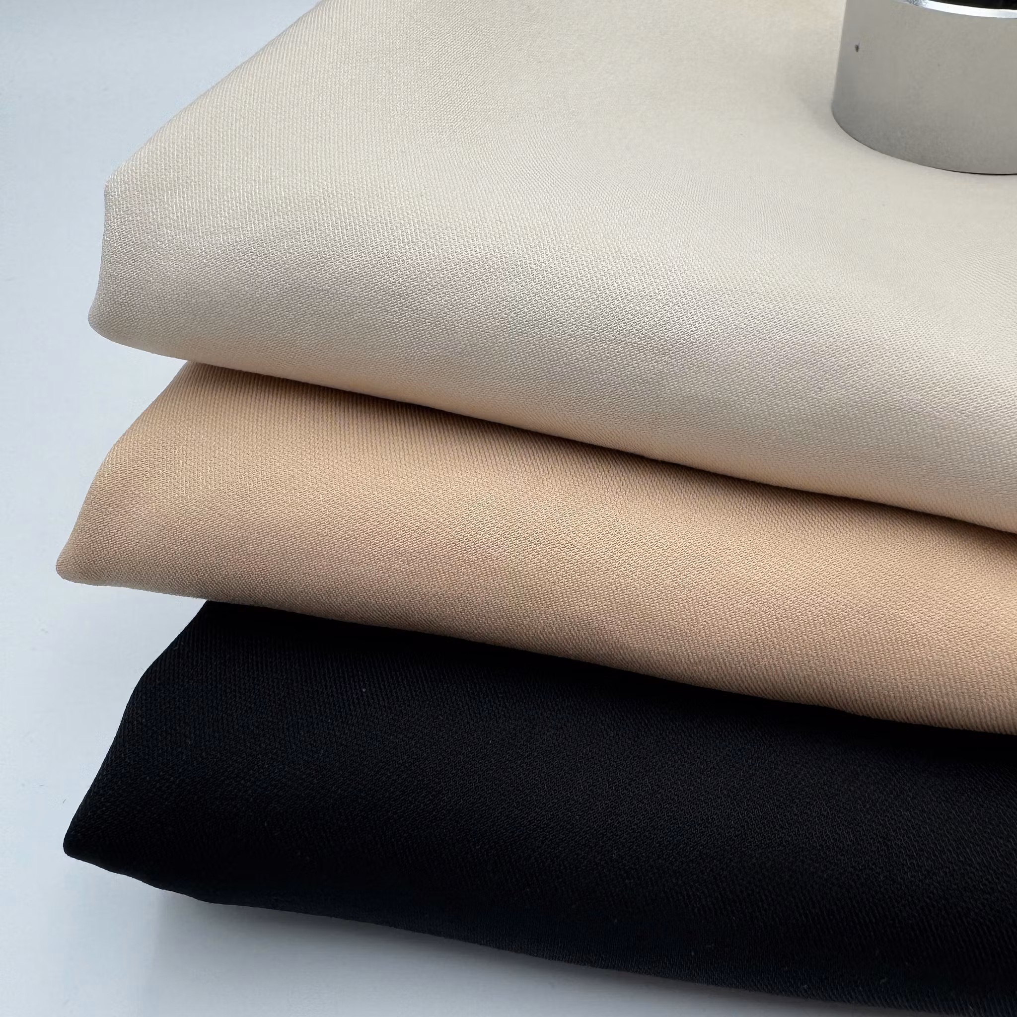 1,5m glamviskos gräddvit