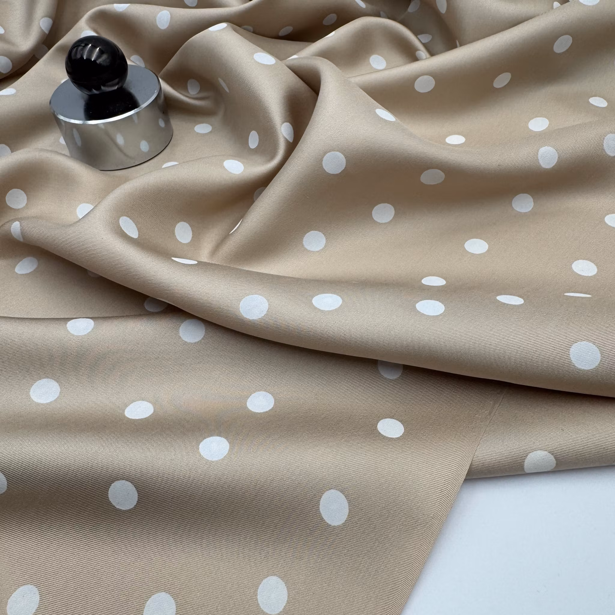 2,5m vintagesiden beige/vit prick
