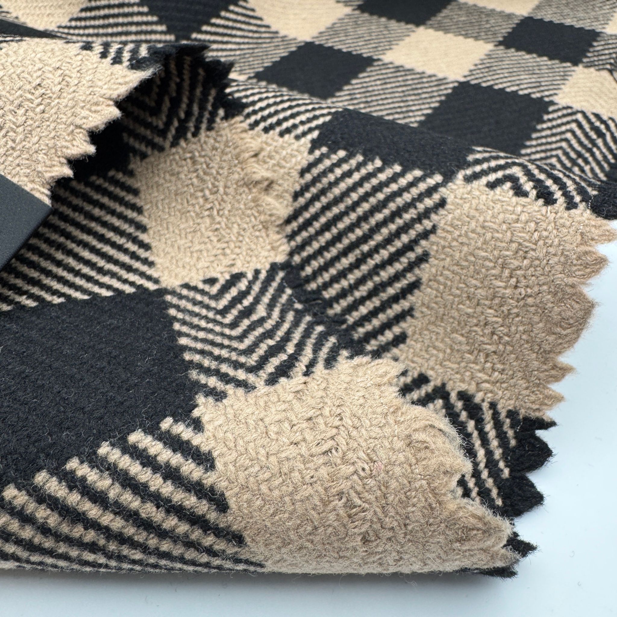 1,95m ullruta svart/beige Dio*