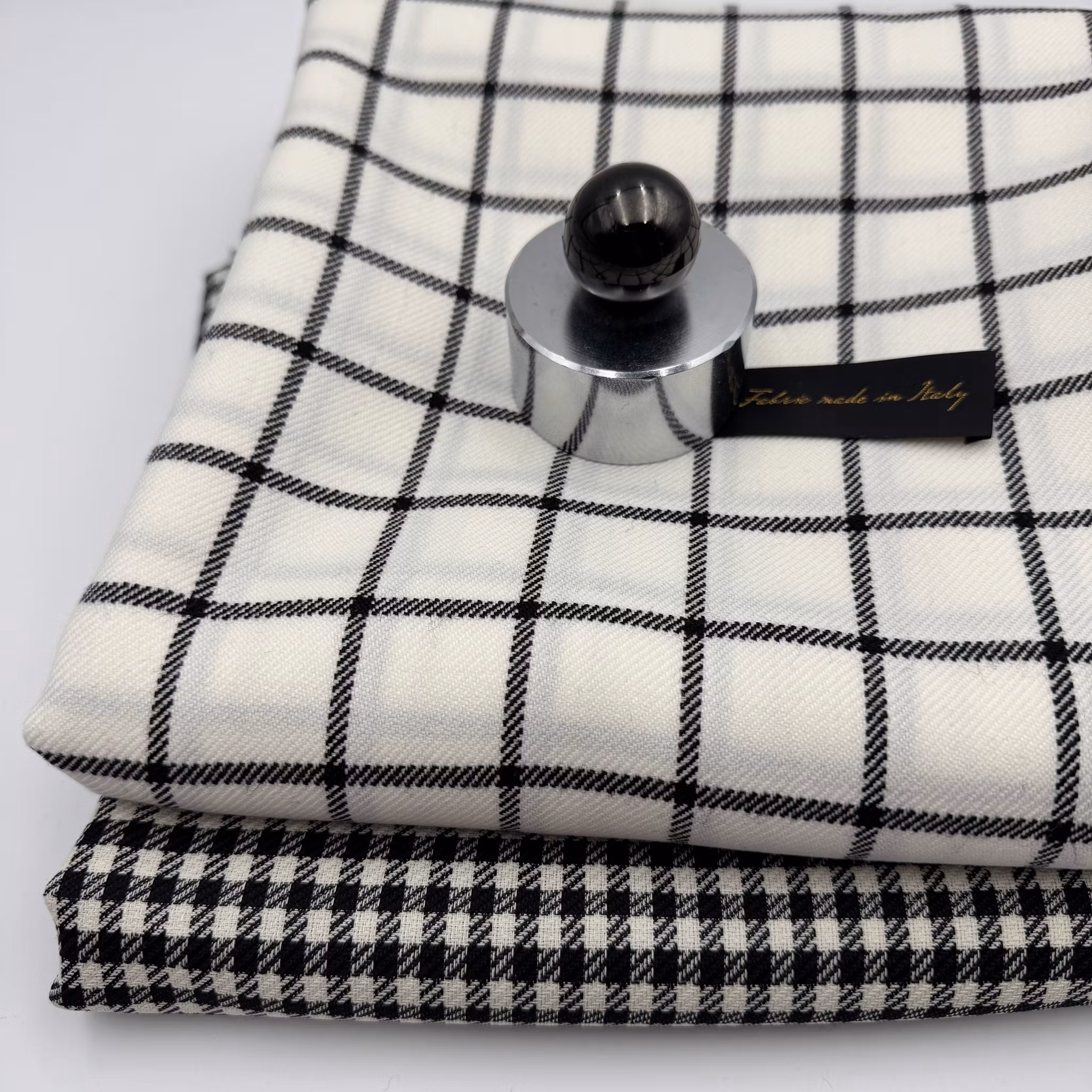 Ull svart/vit liten ruta