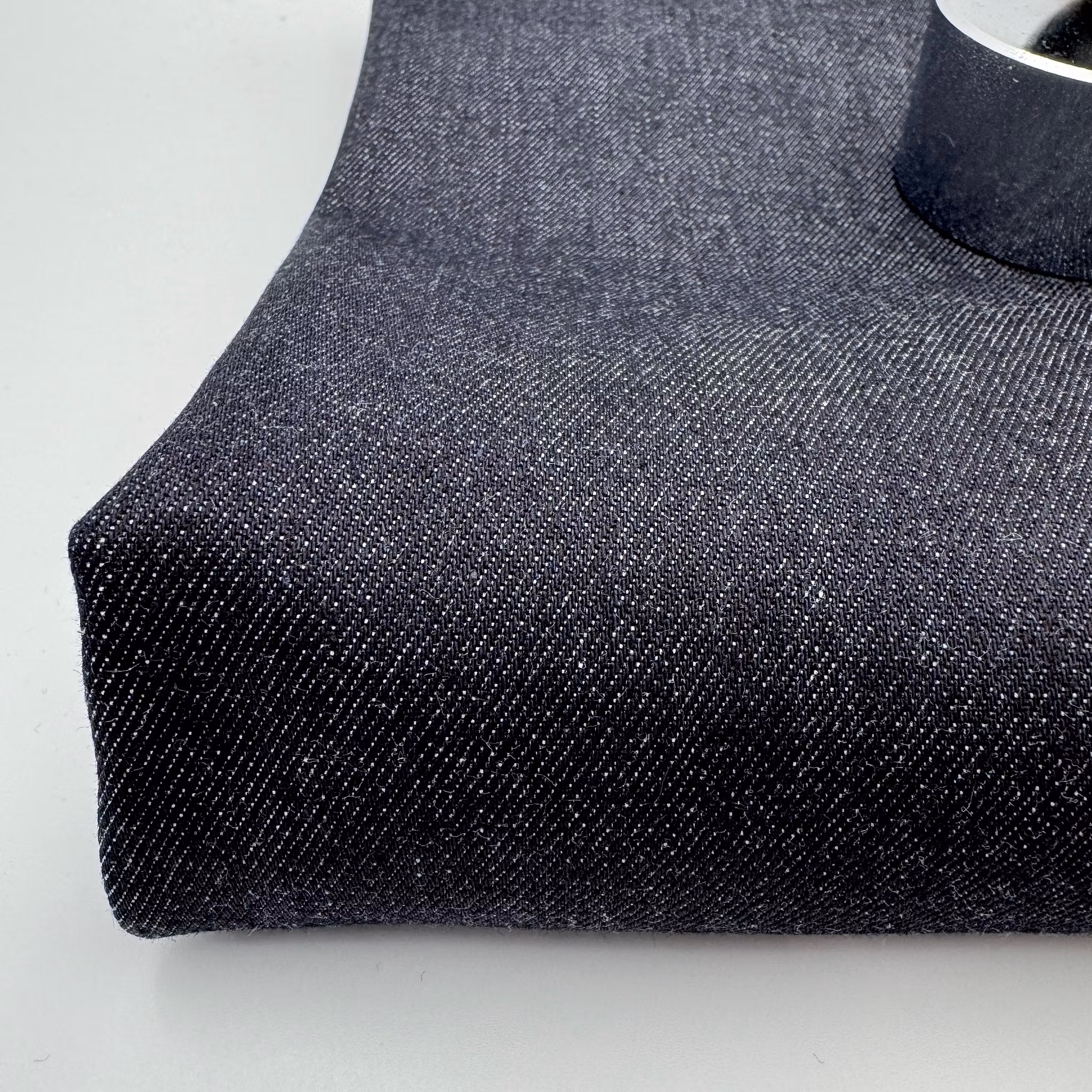 2,5m denim mörkblå Max M*** med vävfel