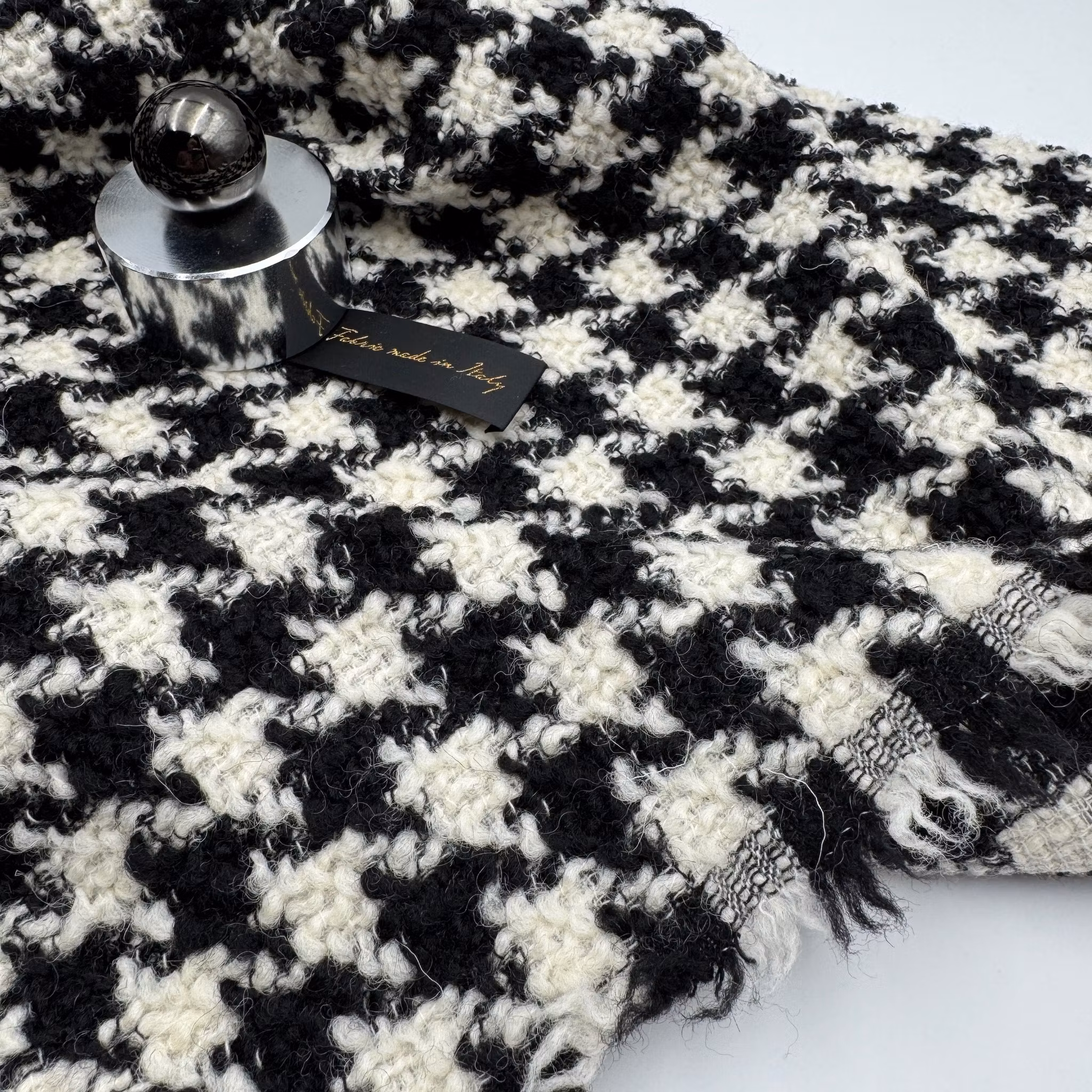 1,5m fluffig hundtand svart/vit Valentin*