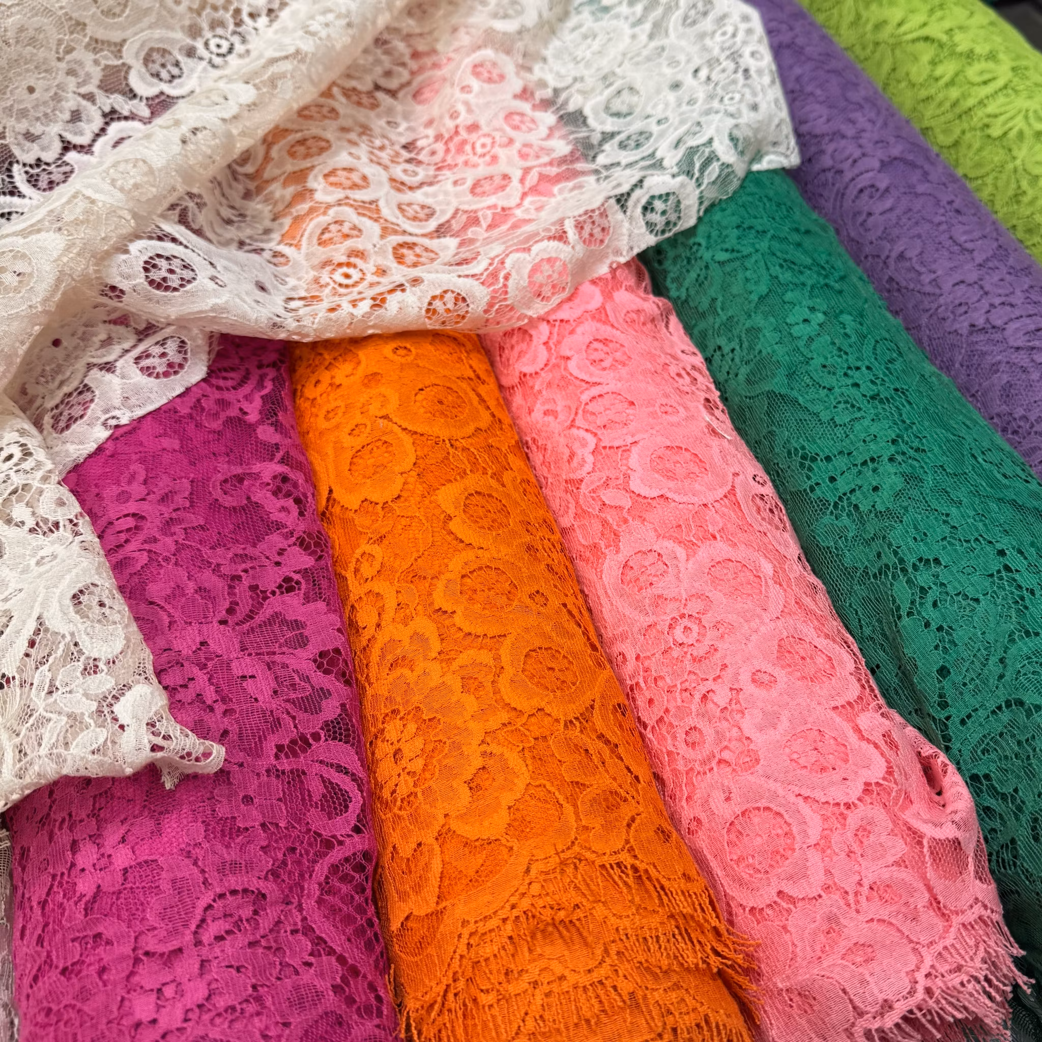 3m bomullsspets orange Valentin*